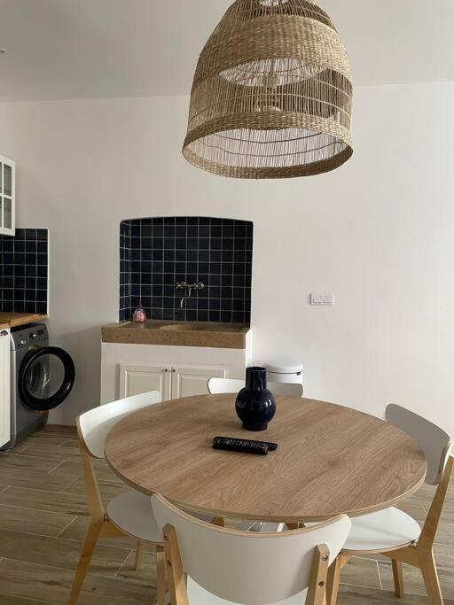 Centre, Superbe Neuf, 50m Port. Apartment